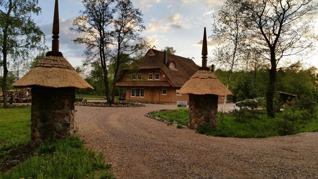 Vila Sanzila Bernatoniai Buitenkant foto